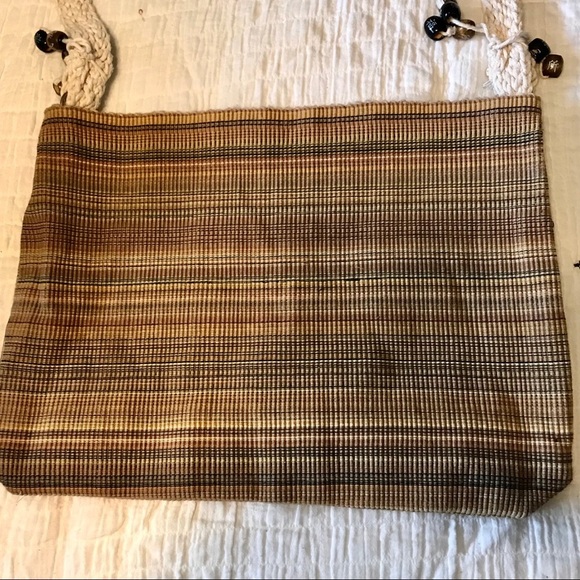 Hand crafted macrame tapestry crossbody bag - Picture 4 of 7